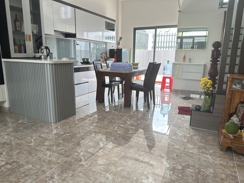 Bán nhà 3 tầng, 3PN, đường 160, Tăng Nhơn Phú A, Q9, TP HCM. DT 100m2, SH, giá 6.7 tỷ