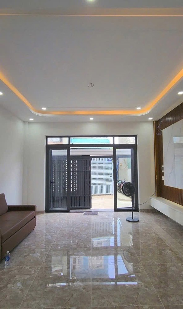 Bán nhà 3 tầng, 3PN, đường 160, Tăng Nhơn Phú A, Q9, TP HCM. DT 100m2, SH, giá 6.7 tỷ