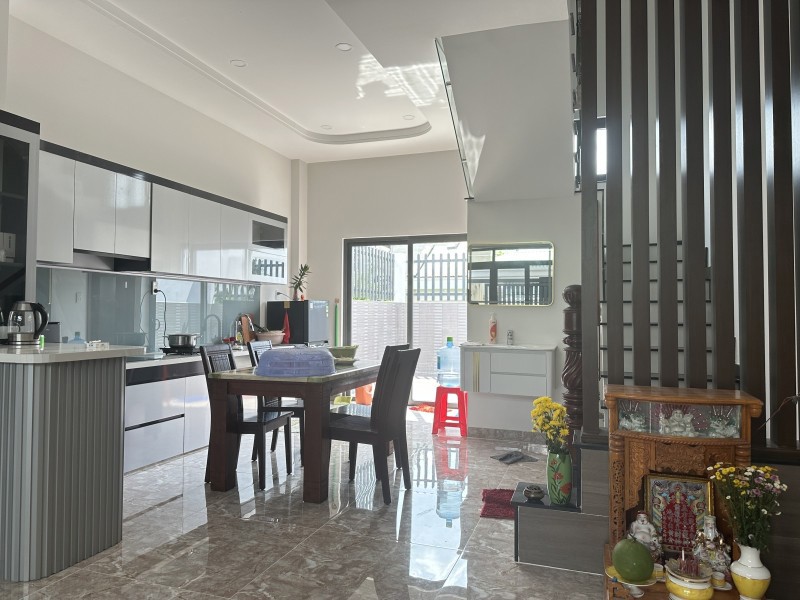 Bán nhà 3 tầng, 3PN, đường 160, Tăng Nhơn Phú A, Q9, TP HCM. DT 100m2, SH, giá 6.7 tỷ