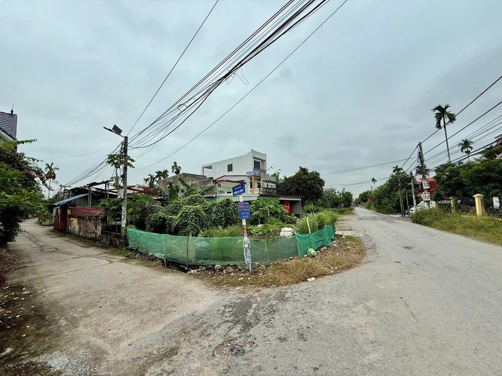 LÔ ĐẸP NGÕ Ô TÔ TRÁNH, TRUNG TÂM HÒA NGHĨA – GIÁ HIẾM CHỈ 2X TRIỆU/M²  ZALO 0567 222 555