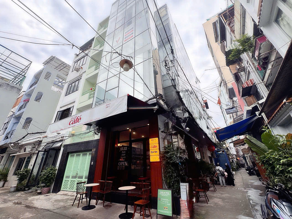 CHÍNH CHỦ 1 ĐỜI SỔ - BÁN NHÀ 2 TẦNG XE HƠI NGỦ TRONG NHÀ Đ.ĐINH CÔNG TRÁNG, QUẬN 1 - NGANG ĐẸP