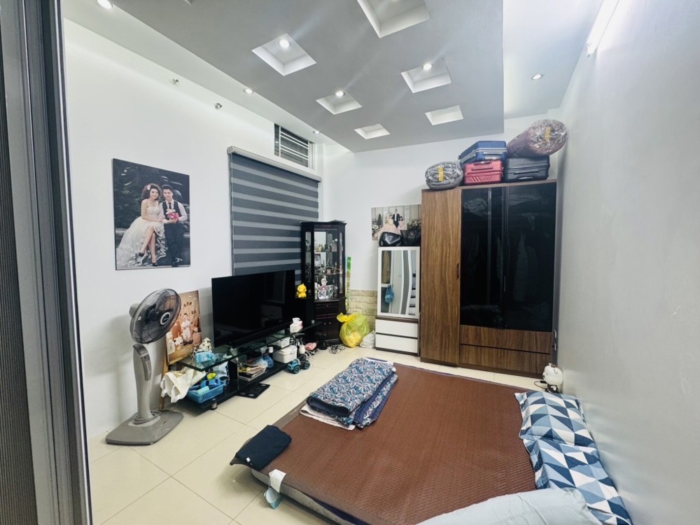 QUAN HOA CẤU GIẤY 25M x5 TẦNG CHỈ 4,5 TỶ GẦN CHỢ,GẦN Ô TÔ,NGÕ THÔNG