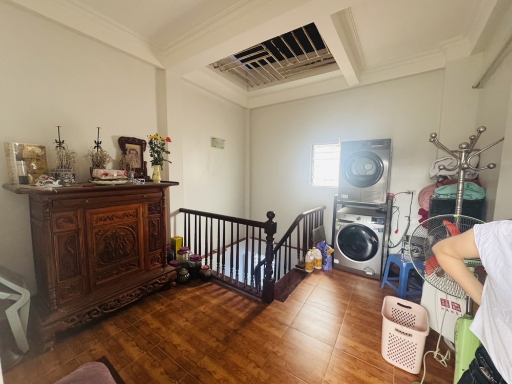 QUAN HOA CẤU GIẤY 25M x5 TẦNG CHỈ 4,5 TỶ GẦN CHỢ,GẦN Ô TÔ,NGÕ THÔNG