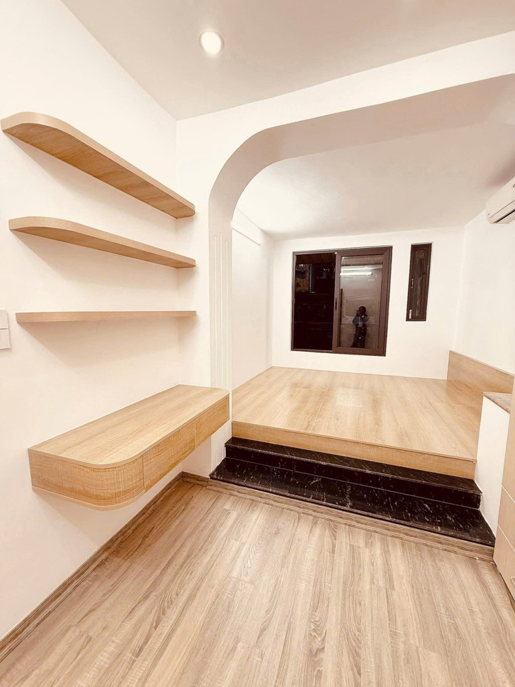 Bán căn hộ Tập thể tầng 2 Đại La, SĐCC, 70m2, 2 ngủ, 2 vệ sinh, 4.05 tỷ