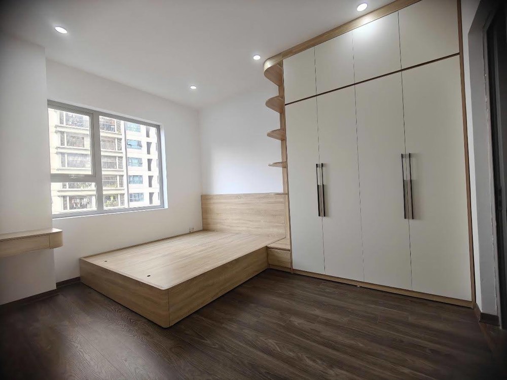 Nhà phố Nghiêm Xuân Yêm, ngõ ôtô, gần trường, chợ-50m*7 tầng,Thang máy. 14 tỷ (còn TL)