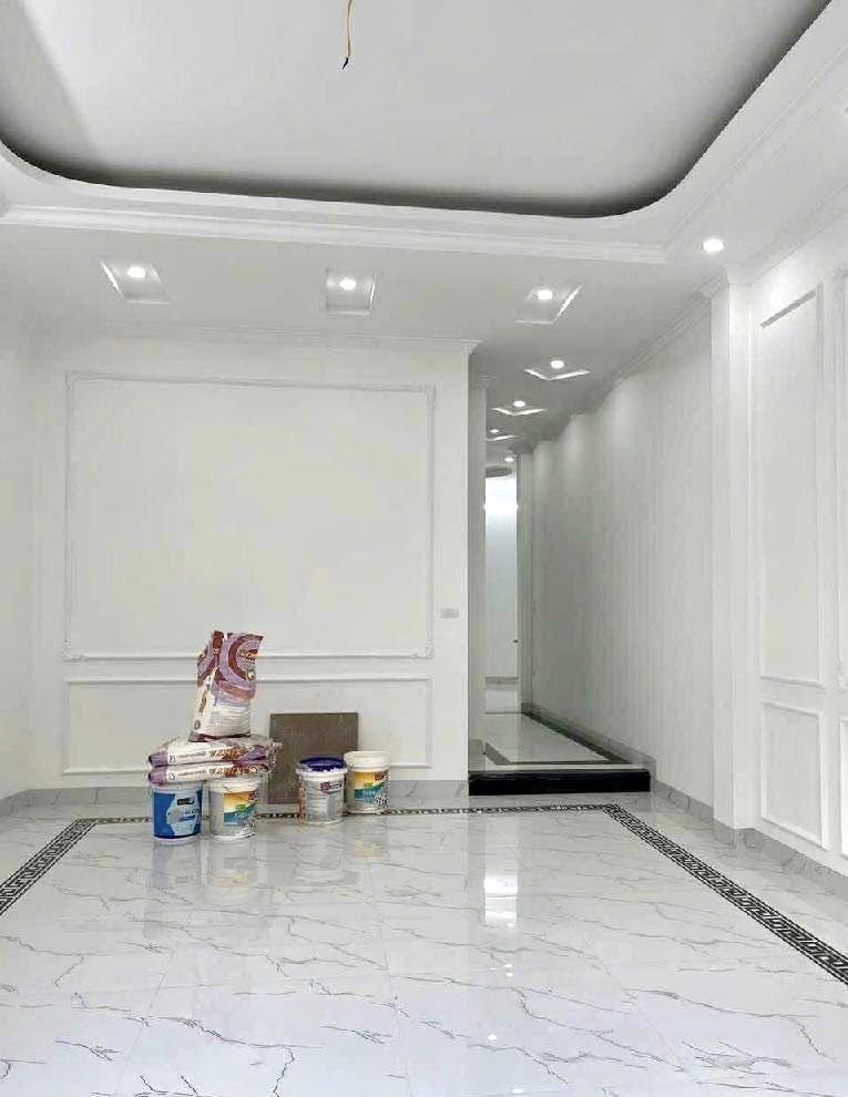 LÔ GÓC TRUNG TÂM HAI BÀ TRƯNG - 70M 5TẦNG - THANG MÁY - VIEW HỒ