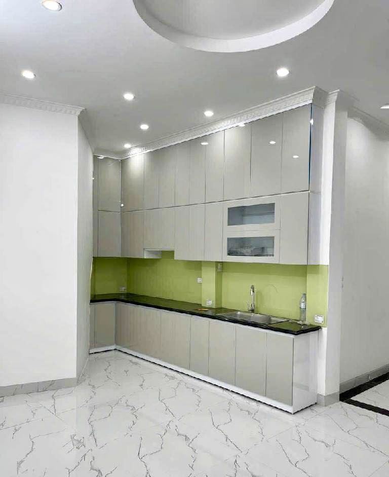 LÔ GÓC TRUNG TÂM HAI BÀ TRƯNG - 70M 5TẦNG - THANG MÁY - VIEW HỒ