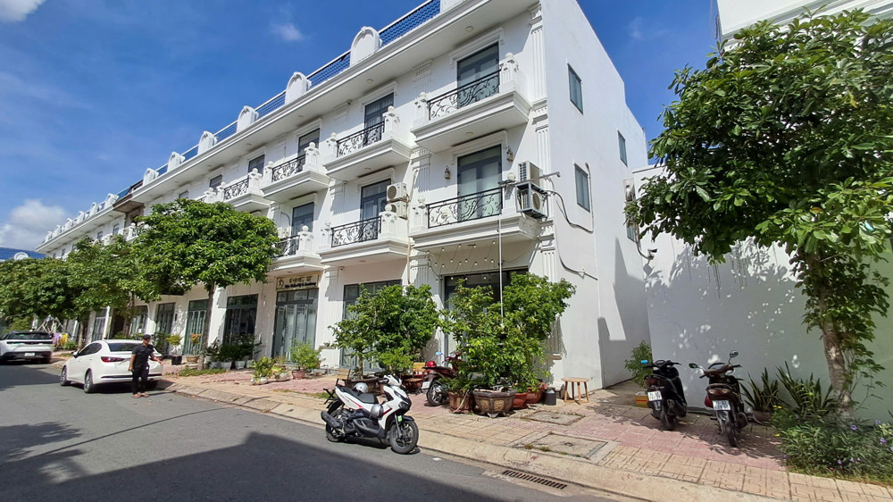 Bán Nhà Phố Liền Kề - Nhà Phố Thương Mại - Biệt Thự Ven Sông Tại Sơn Đông Thành Phố Bến Tre