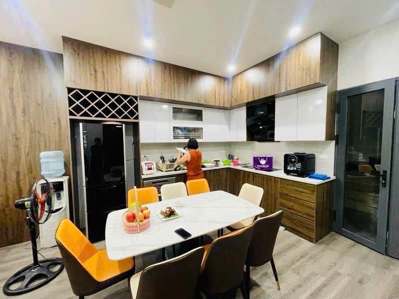 Bán nhà phân lô phố Ngụy Như Kon Tum - Phố VIP kinh doanh sầm uất, vỉa hè rộng giá 21,5 tỷ