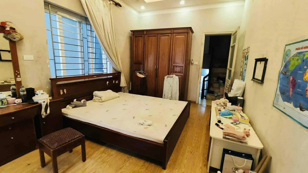 Bán nhà mặt phố Hoàng Văn Thái, Thanh Xuân, 50m2, NỞ HẬU, 30.5 Tỷ, Kinh doanh sầm uất