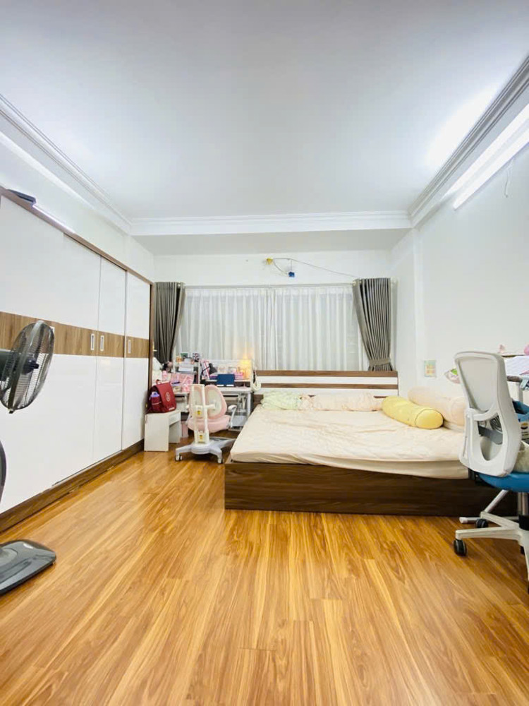 BÁN NHÀ 5 TẦNG NGỌC THỤY- 2 THOÁNG - Ô TÔ ĐỖ CỔNG -NHỈNH 7 TỶ