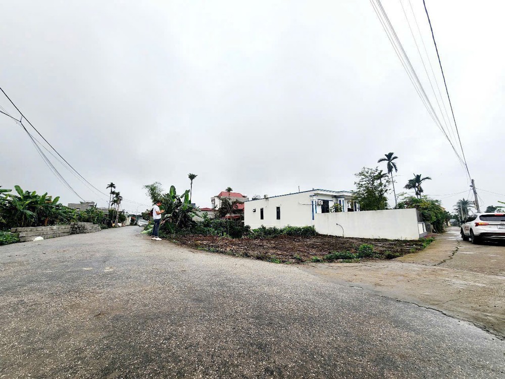 SIÊU PHẨM ĐẤT MẶT ĐƯỜNG – KIM ĐỚI 1, HỮU BẰNG, KIẾN THỤY
Giá chỉ 1.2x TỶ – CƠ HỘI ĐẦU TƯ SIÊU HỜI!