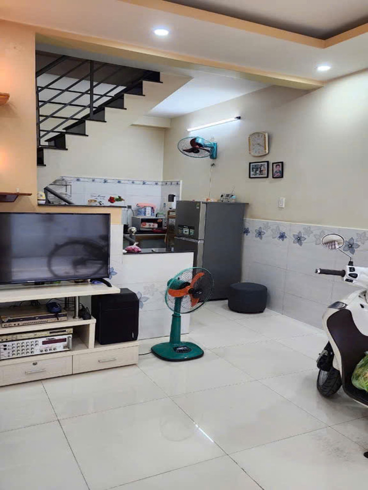 Giảm sốc 1.1 tỷ! Nhà Vuông SHR 2 tầng 22m2 – Phan Huy Ích Gò Vấp