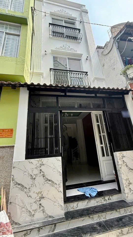 Nhà Võ Trứ P.Chánh Hưng (P9Q8) 3lầu sân thượng