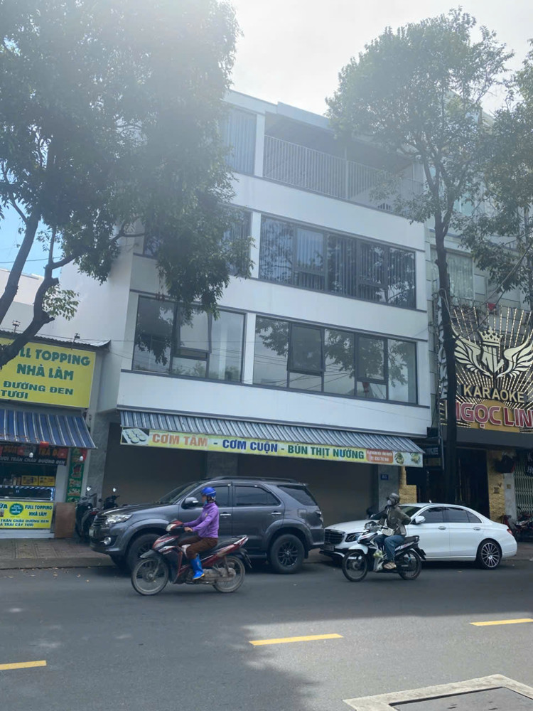 CHỦ NHÀ CẦN BÁN GẤP – NHÀ MẶT TIỀN ĐƯỜNG HOÀNG DIỆU, NHA TRANG 🏠
 • Diện tích: 49,2m² (ngang hơn