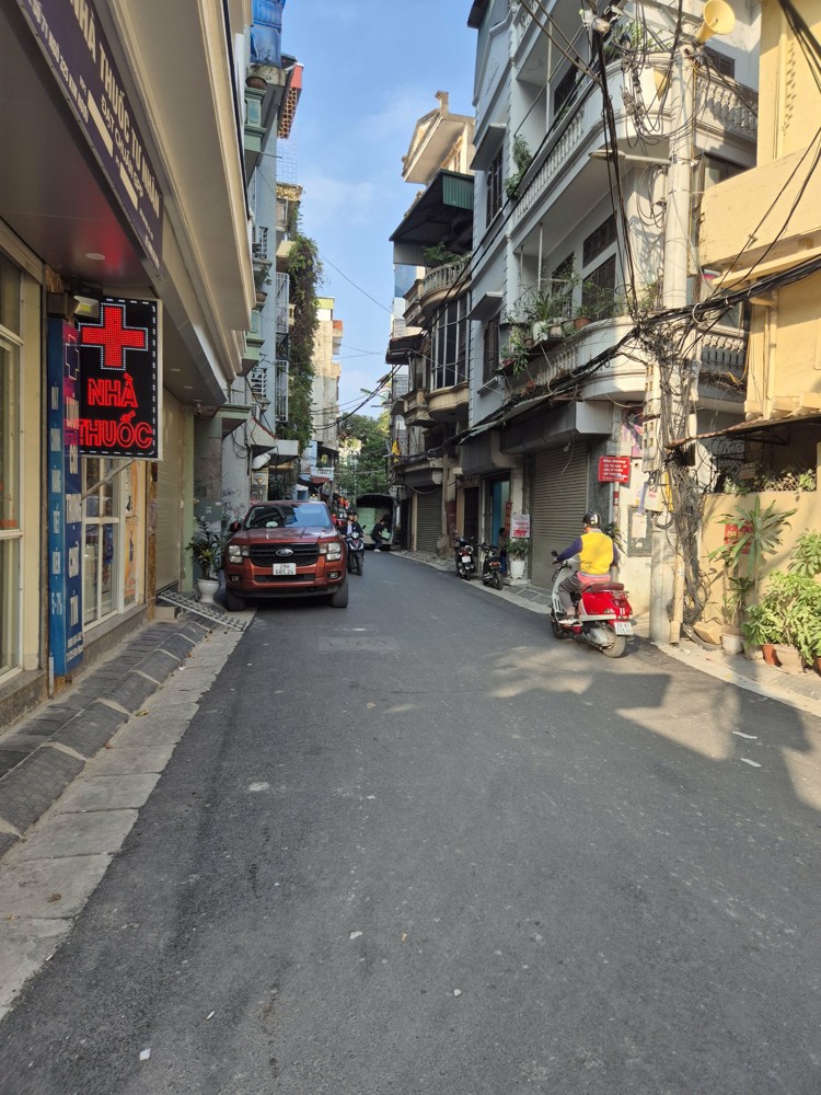 🏡 Kim Ngưu – 48m – 4 Tầng – 8 Phòng – G.iá: 11 Tỷ