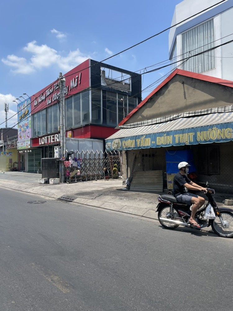 CHỦ NGỘP BÁN GẤP NHÀ (14x70) MẶT TIỀN NGUYỄN VĂN QUÁ, Q12. GIÁ: 76 TỶ TL