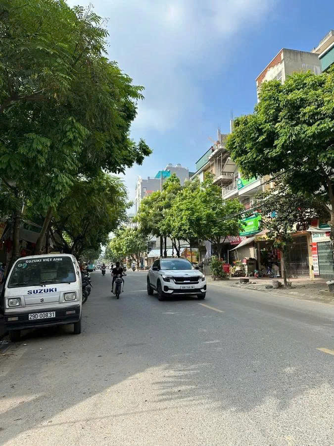 BÁN NHÀ ĐA SỸ - HÀ ĐÔNG - 32M X 5 TẦNG Giá 6.6 tỷ - NHÀ ĐẸP - NGÕ THÔNG