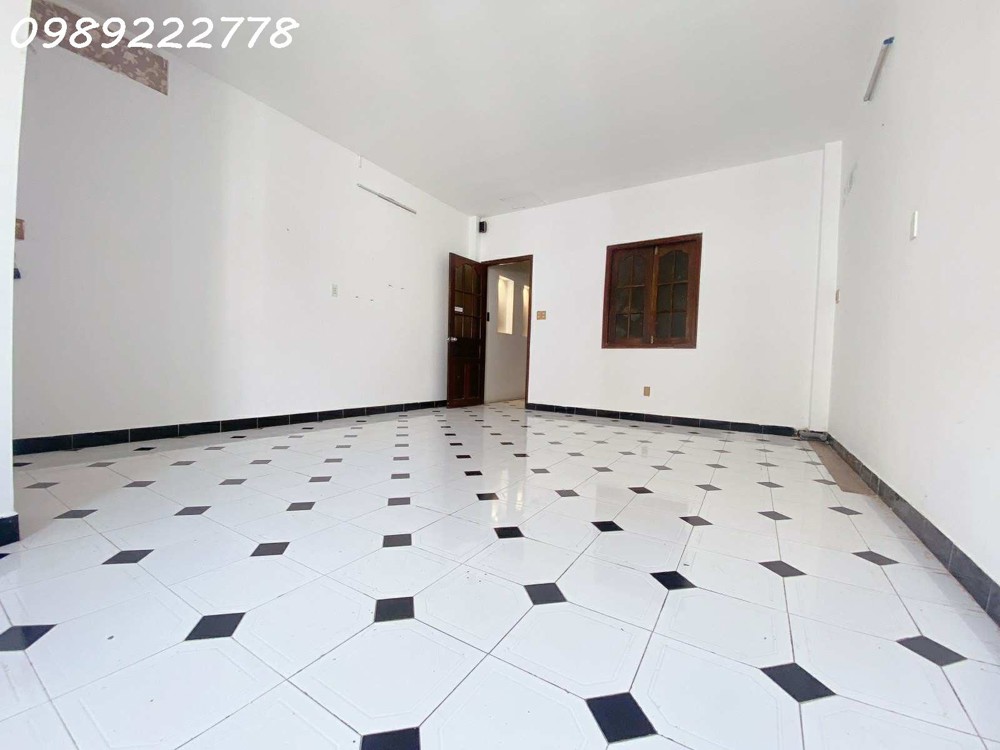 BÁN NHÀ HẺM NHỰA 8M -  HUỲNH VĂN BÁNH - P.13  - ÔTÔ TRÁNH THÔNG HOÀNG SA - 4 TẦNG VUÔNG VỨC 74M2