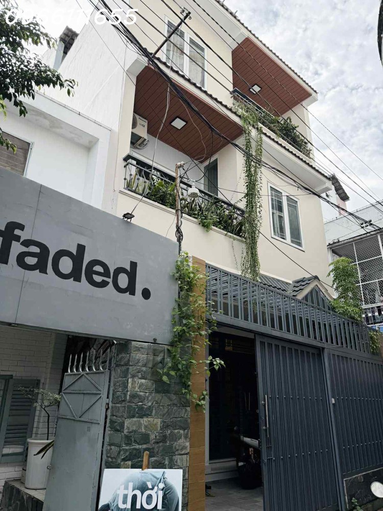 BÁN NHÀ VÕ THỊ SÁU- P.TÂN ĐỊNH- 113M2 (6.4x18) A4 - TRỆT, 3 LẦU, SÂN THƯỢNG - THÔNG ĐINH CÔNG