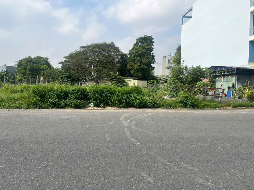 LÔ GÓC (13x30) 2MT ĐẸP HUỲNH THỊ NA (CÁCH MT 50M) GẦN HIỆP THÀNH, Q12 CHỈ 12.5 TỶ