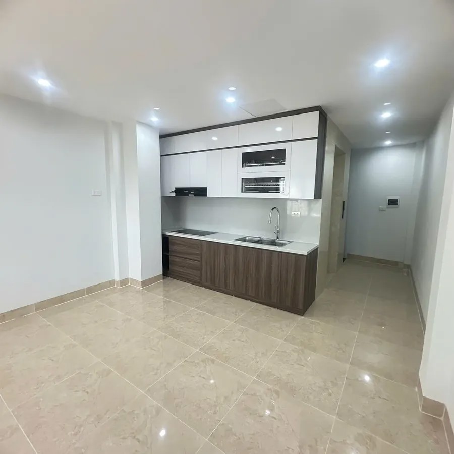 Nhà Mới Ô Tô Đỗ Cửa Full Nội Thât Phố Nguyễn Lam 45M2 6 Tầng 11.8 Tỷ Long Biên- Hà Nội