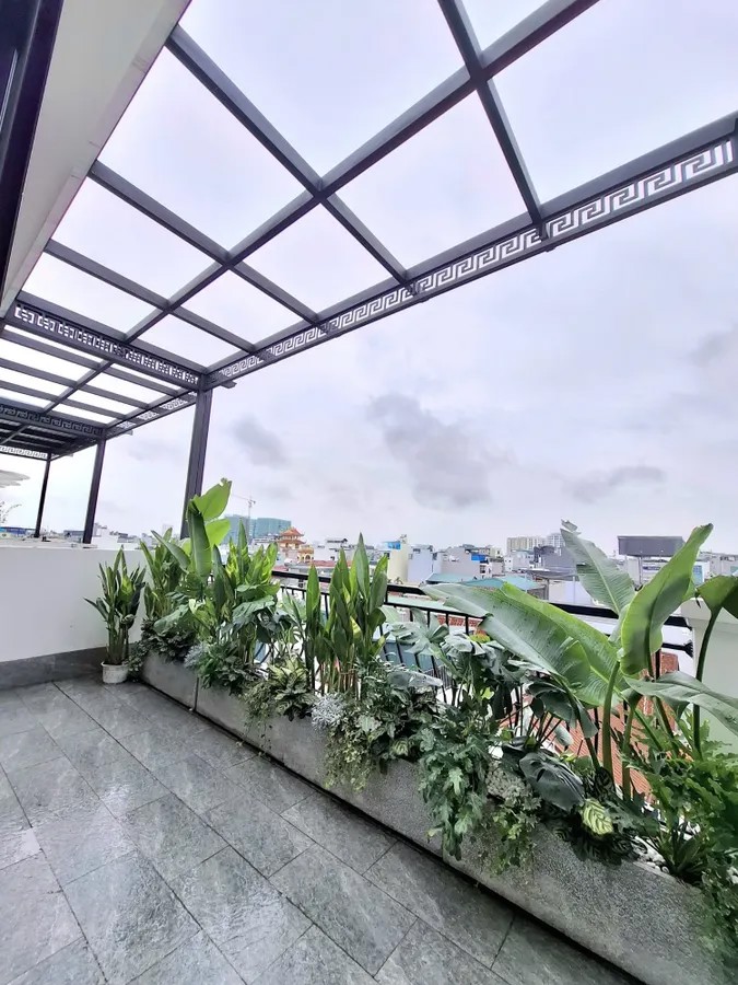 BÁN NHÀ MỚI -ĐẸP -FULL NỘI THẤT-Ô TÔ ĐÔ CỬA  Phố Trạm 37m2 X 6 Tầng mặt tiền 4.5m,11.5 Tỷ Long