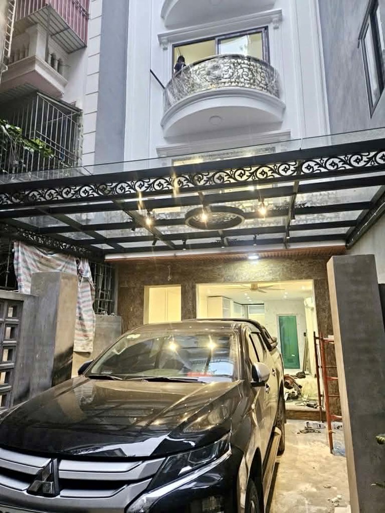 Bán nhà Lạc Trung – Kim Ngưu 80m², gara 2 ô tô, 5 tầng thang máy, gần hồ Thanh Nhàn