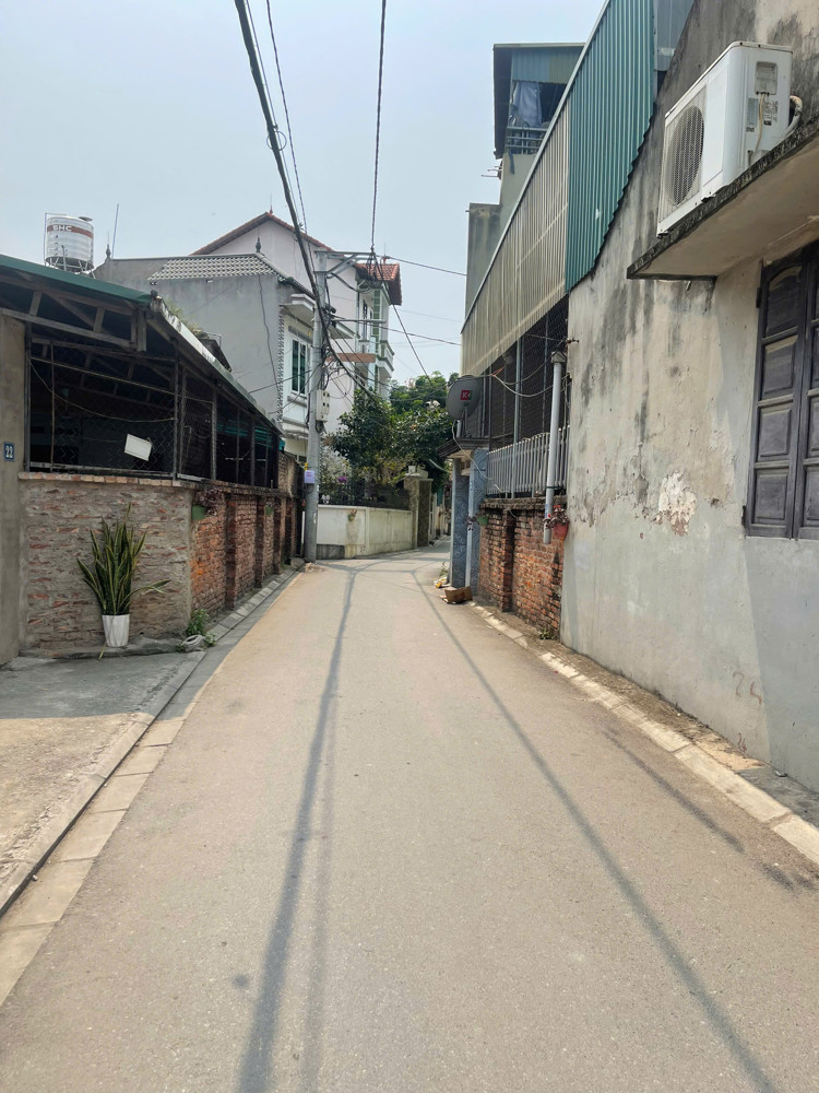 BÁN ĐẤT MẶT HỒ ĐẶNG XÁ, 48 M2 GIÁ 4.8 TỶ, LH 0985865658