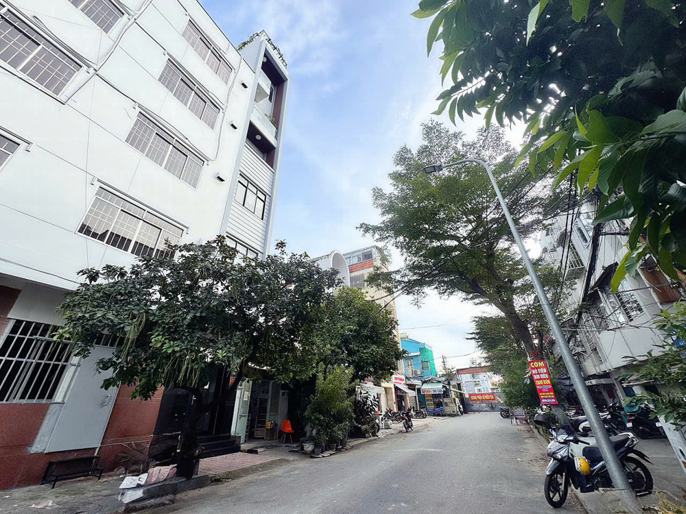 DUY NHẤT NHÀ BÁN MẶT TIỀN KD Đ.NGUYỄN TẤT THÀNH, QUẬN 4 - DT 4M*20M VUÔNG CHUẨN ĐẸP - DÒNG TIỀN ĐỀU