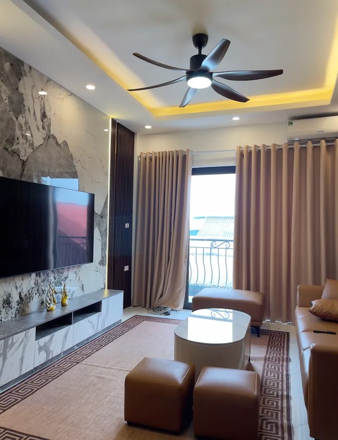 NHÀ MỚI FULL NỘI THẤT GẦN Ô TÔ Phố Nguyễn Văn Linh 34m2 6 Tầng 8 tỷ