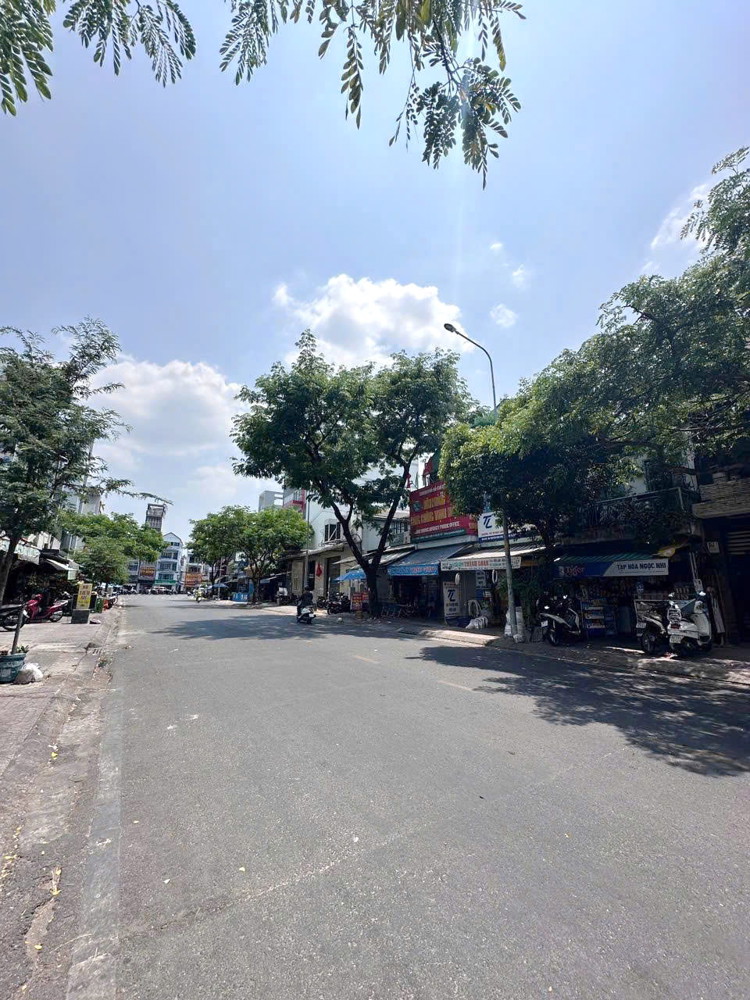 Nhà 84m2 mặt tiền đường nhựa 8m oto trước gần Coop Tuy Lý Vương P13Q8