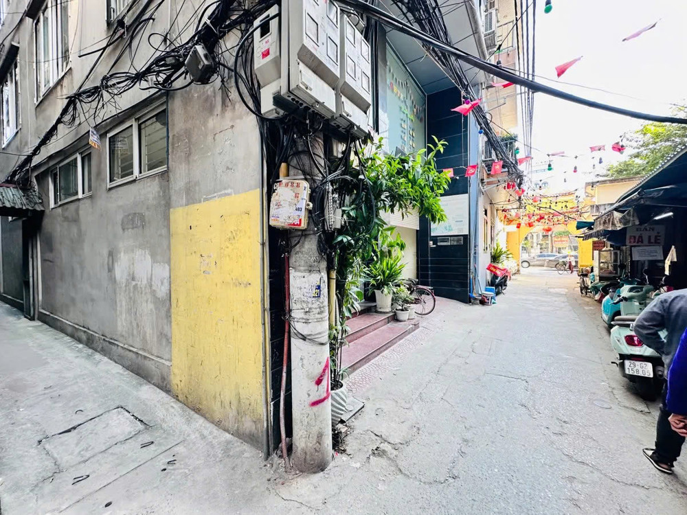 🔥Không Thể Tin : Ô TÔ ĐỖ CỬA - 40M RA PHỐ - DÂN XÂY - Bán nhà KHƯƠNG ĐÌNH