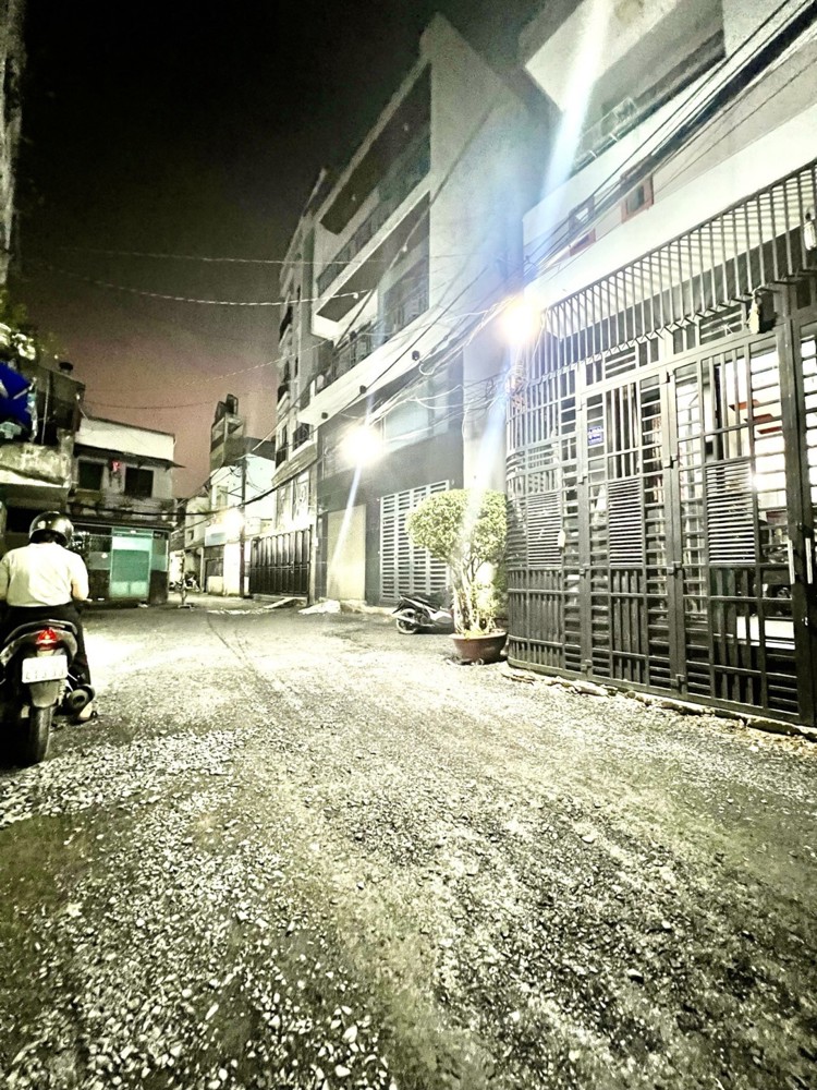 Nhà đẹp 4 tầng – 2 mặt hẻm VIP Âu Cơ, Tân Bình – ở ngay, thu nhập 20tr/tháng!