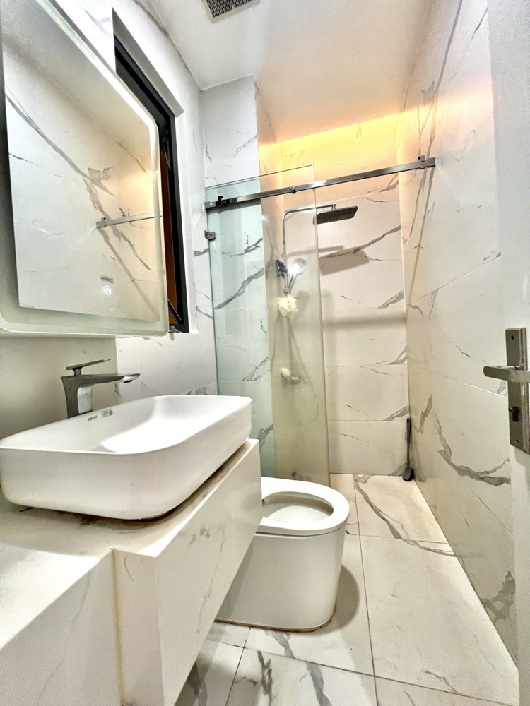 Nhà đẹp 4 tầng – 2 mặt hẻm VIP Âu Cơ, Tân Bình – ở ngay, thu nhập 20tr/tháng!