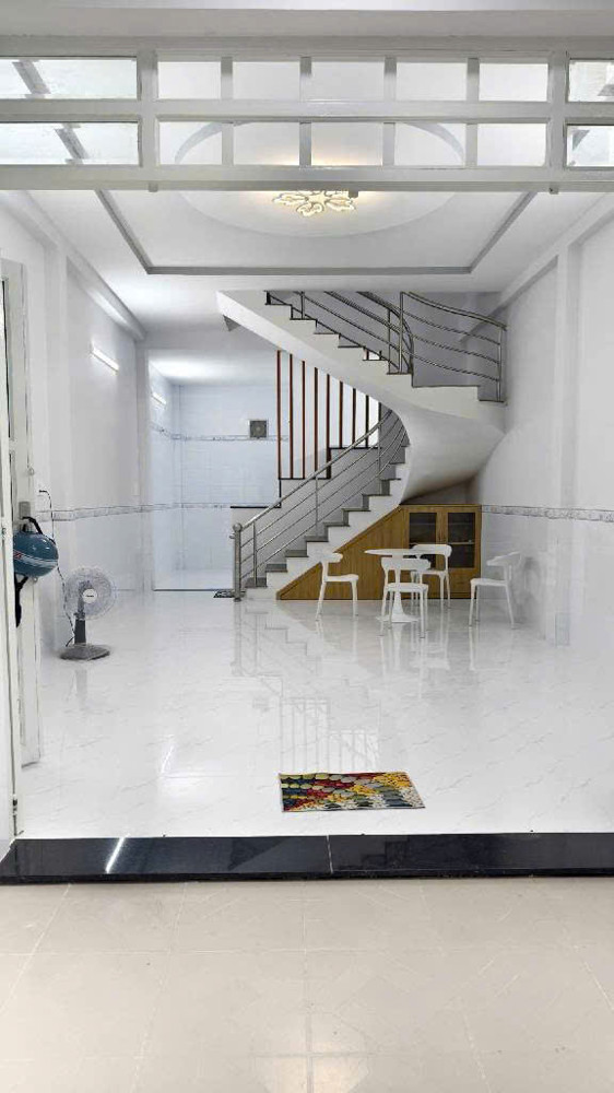 76M² - 2 TẦNG BTCT - MỚI DỌN VÀO Ở NGAY - KHU TIẾP GIÁP Q6 - NHỈNH 5,x TỶ