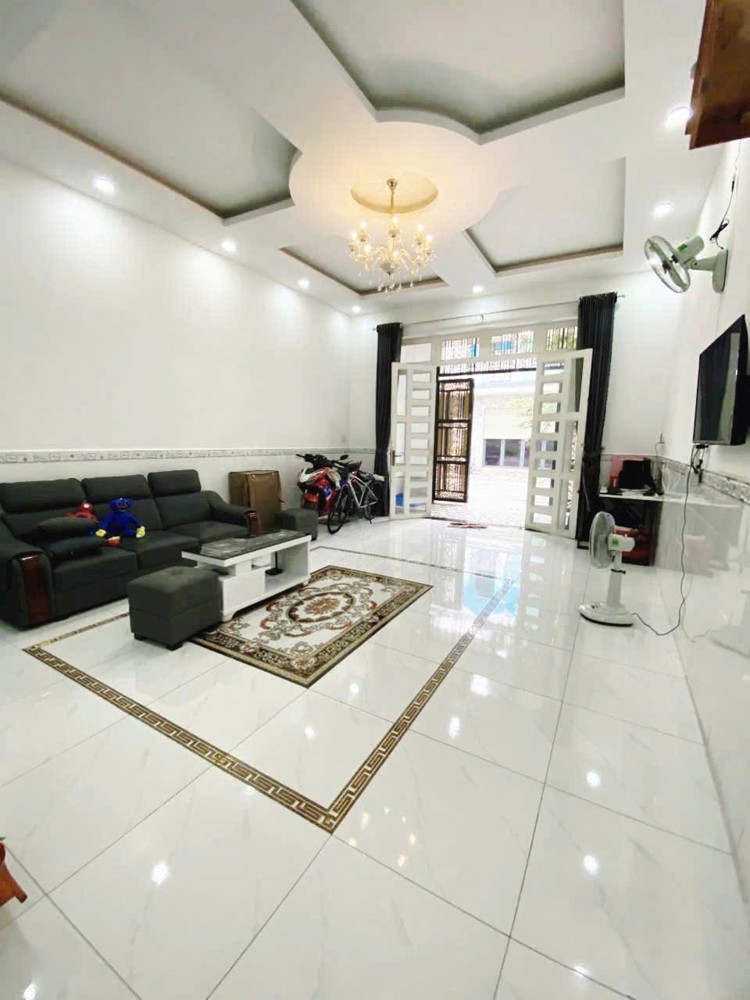 NHÀ ĐẸP – GIÁ TỐT –CHÍNH CHỦ CẦN BÁN CĂN NHÀ TẠI  kdc Xuyên Á, Mỹ Hạnh, Long An