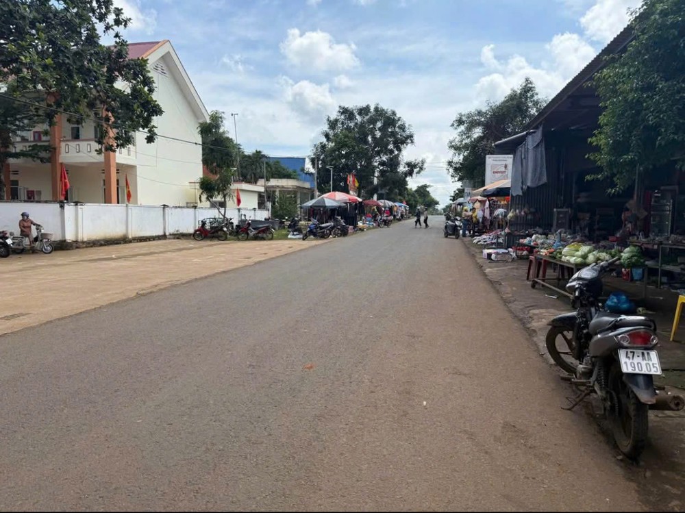 ĐẤT ĐẸP - GIÁ TỐT - Chính Chủ Cần Bán Nhanh Lô Mặt Tiền Y Wang, Eakao, Buôn Ma Thuột, Đắk Lắk