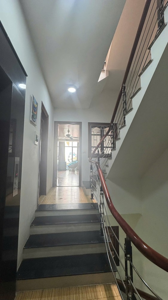 💥Văn phòng, Phân lô Nguyễn Khang 80m 7T Ô tô, Thang máy, 41 tỷ