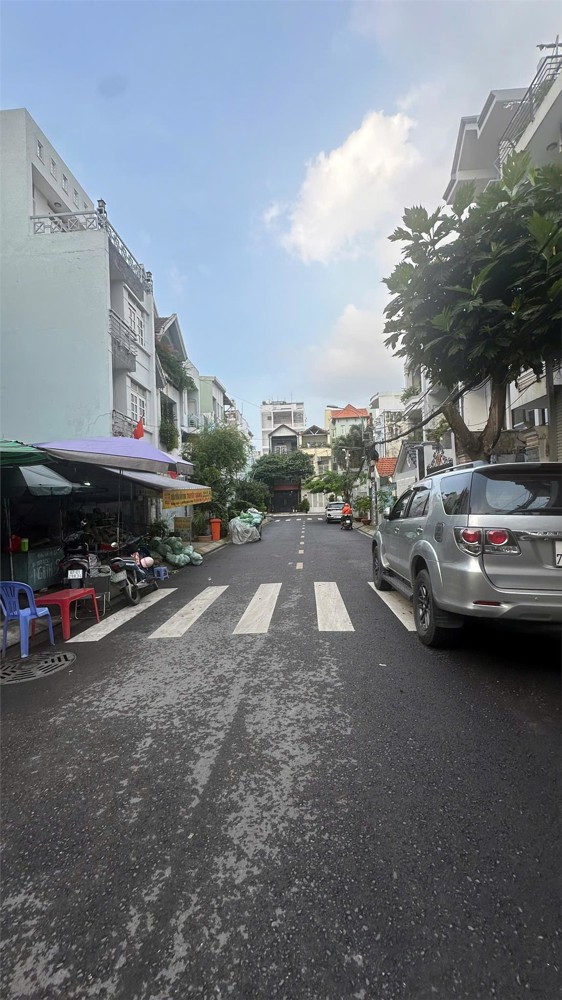 Bán nhà góc 2 mặt tiền An Khánh – đường 9, trệt 3 lầu, giá tốt 14,5 tỷ