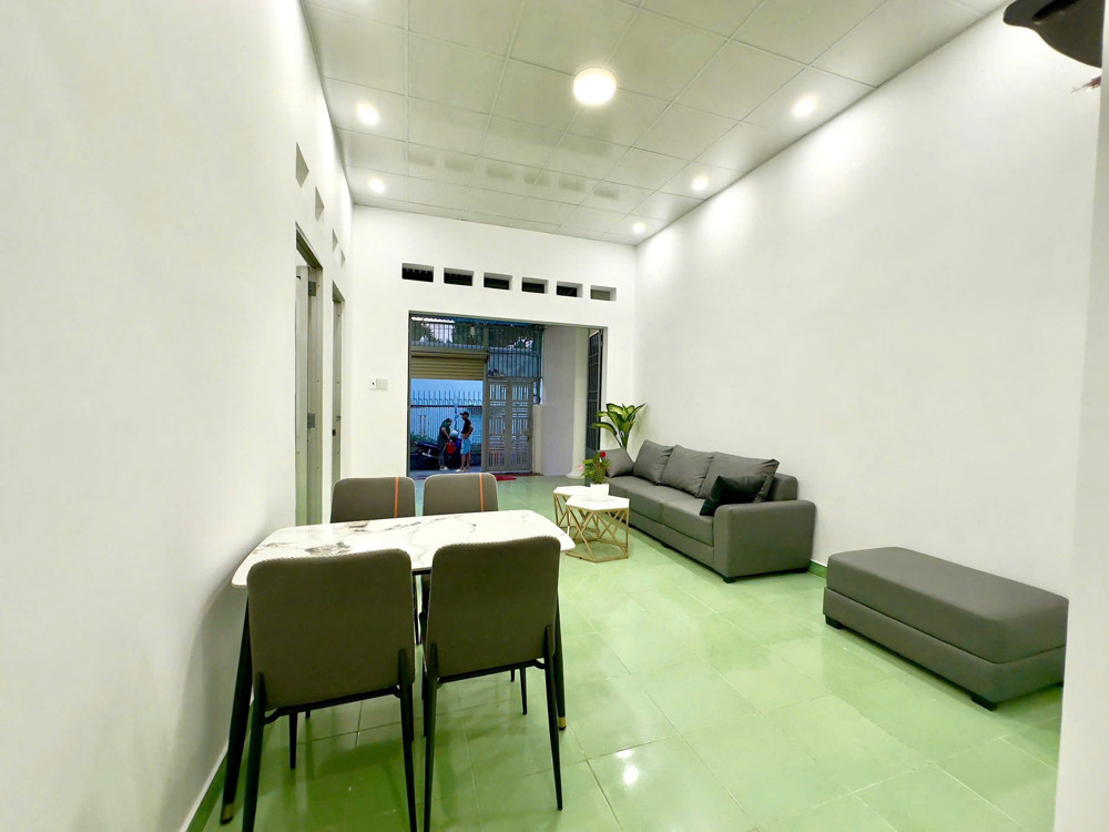 Nhà đẹp hẻm ô tô Nguyễn Chích – gần biển, ngang 7m, chỉ 4,3 tỷ!