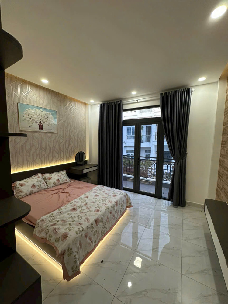 NHÀ MẶT TIỀN THẠNH LỘC 15 4 TẦNG SÂN THƯỢNG VIEW SÔNG GIÁ  6,35 TỶ TL