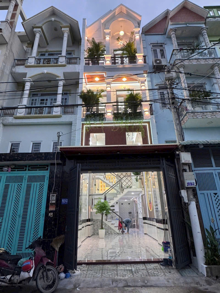 BÁN NHÀ ĐẸP (4x14.5) GIÁ TỐT – HẺM 92/43 LÂM THỊ HỐ, Q12 – GIÁ CHỈ 5,6 TỶ!