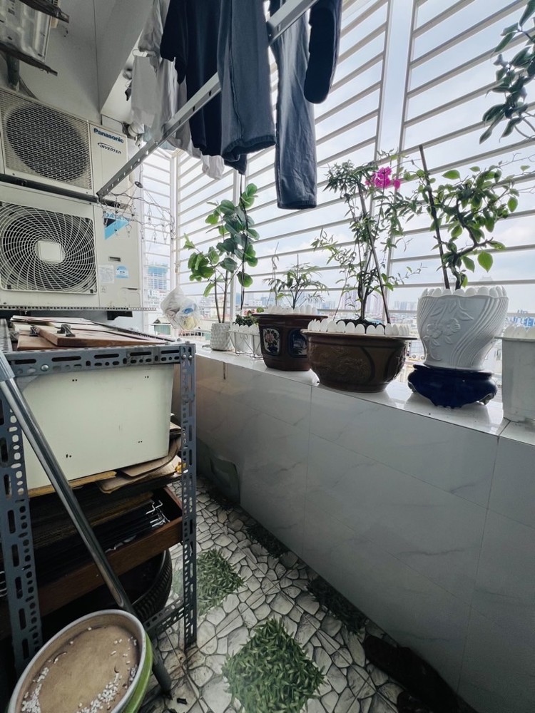 CHUNG CƯ 335 CẦU GIẤY DT 125M 3 NGỦ 2 BAN CÔNG,NHÀ ĐẸP GIA CHỈ 9,2 TỶ-73 TR/M2