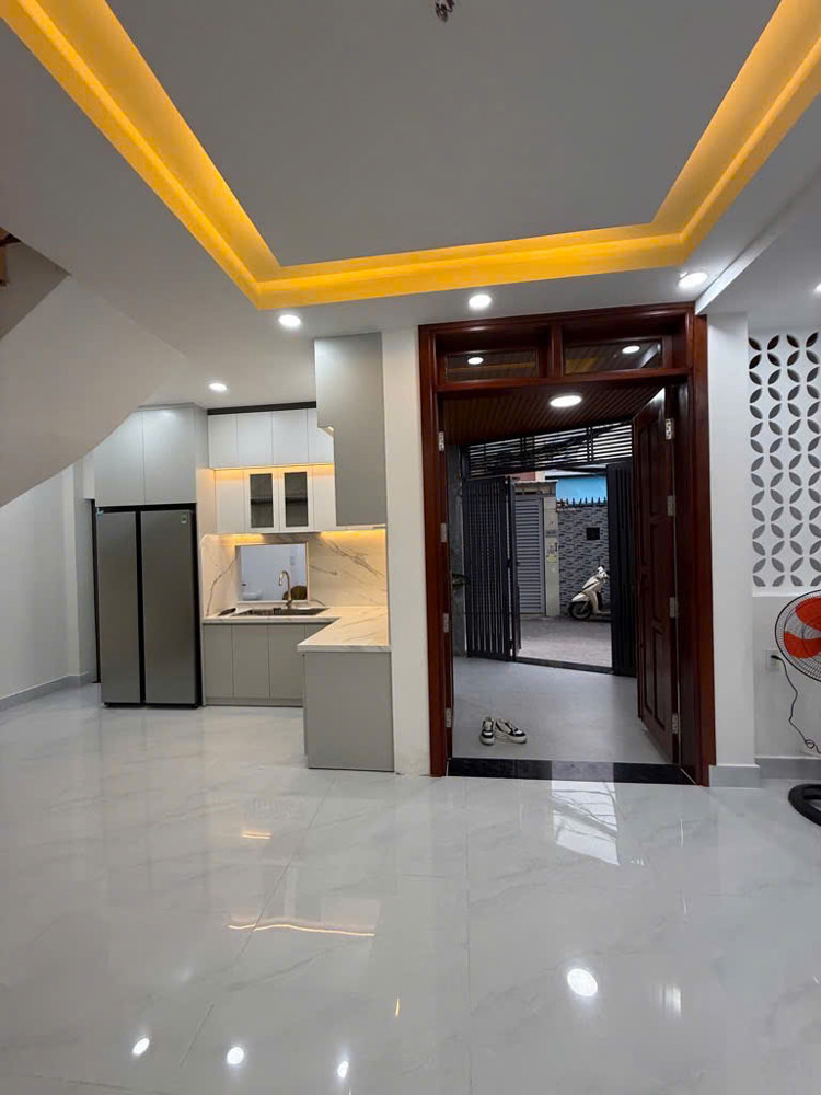 NHÀ GÓC 2 MẶT HẺM 6M XE HƠI QUAY ĐẦU - 9 ty 6