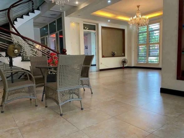 Bán nhà mặt tiền 1 hầm 3 tầng 25x45m giá 77,9 tỷ Đường Lê Thị Riêng