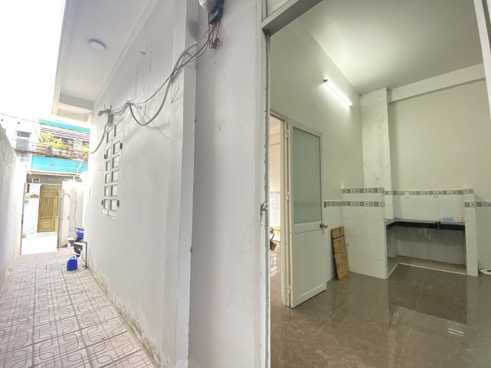 Bán Lô Đất Tặng Dãy Căn Hộ Dịch Vụ Mặt Tiền Hẻm 686 Quốc Lộ 13, Hiệp Bình Phước , Thành Phố Thủ Đức