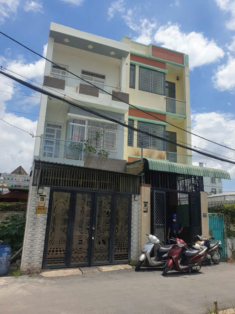 BÁN ĐẤT TẶNG NHÀ 3 LẦU + 2 PHÒNG TRỌ CHO THUÊ 12 TRIỆU/TH - NGÔ CHÍ QUỐC - BÌNH CHIỂU SÁT BÊN CHỢ