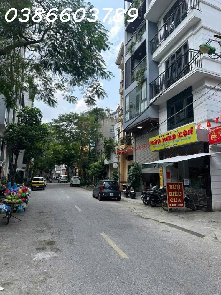 65.2m² – Mặt phố Ái Mộ, mặt tiền 4.5m, 4 tầng – giá chào 30 tỷ