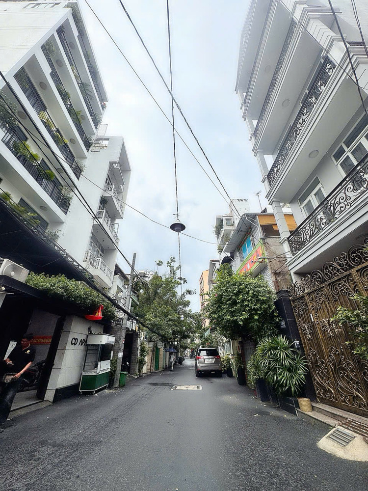 BÁN NHÀ 4 TẦNG HXH VIP Đ.LÊ VĂN SỸ, P.13, Q3 - DT SIÊU ĐẸP 4,1M*28,4M - GIANG GIANG:0901611116